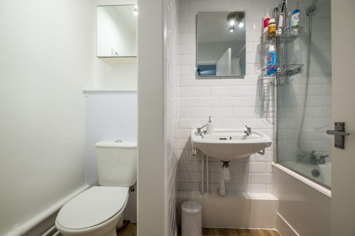 Flat - Conversion For Sale in Vicarage Grove, Camberwell, SE5 936 view10
