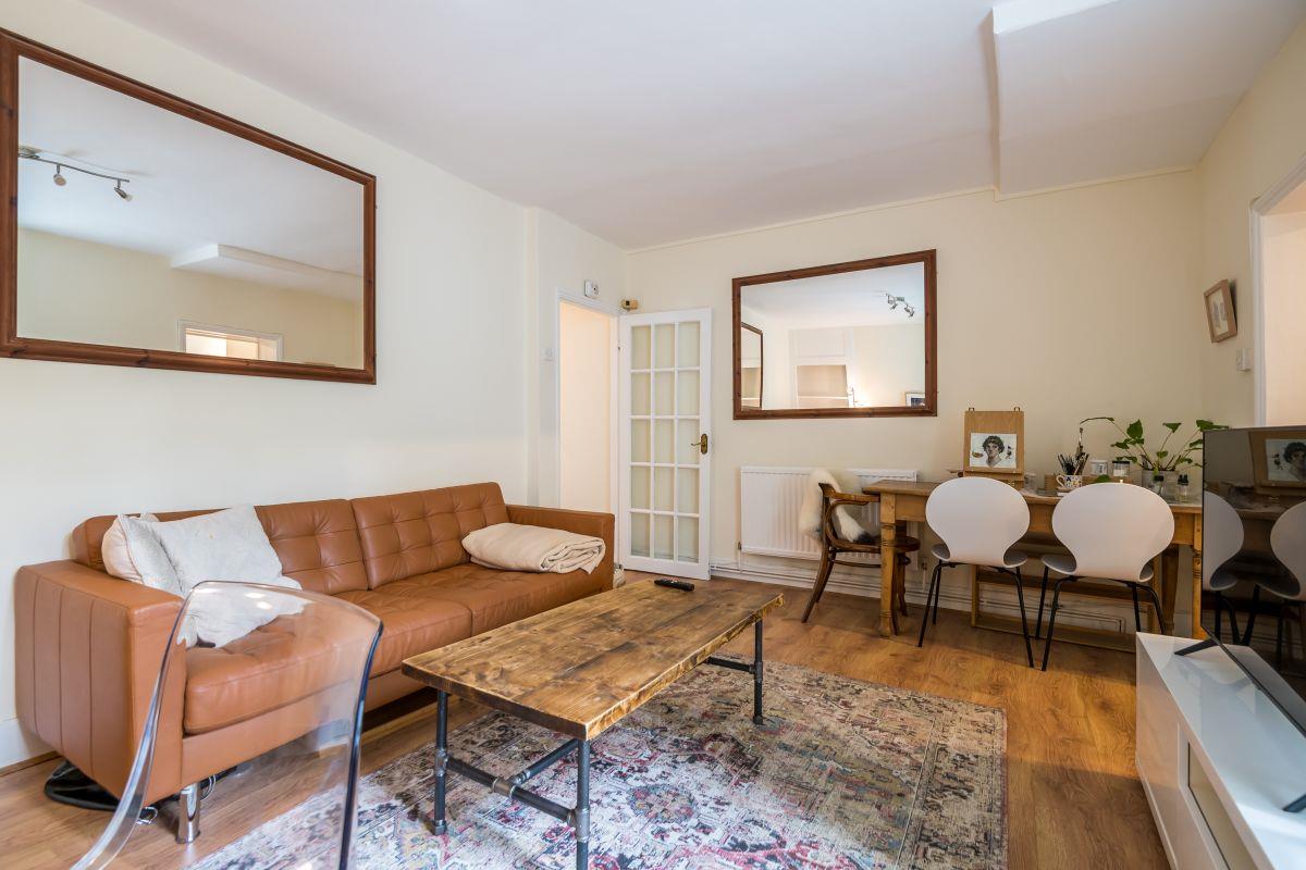 Flat - Conversion For Sale in Vicarage Grove, Camberwell, SE5 936 view8