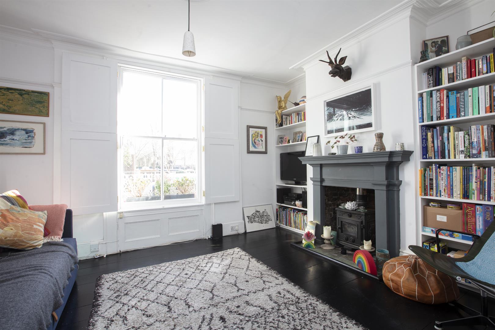House - Terraced For Sale in Warner Road, Camberwell, SE5 1063 view6