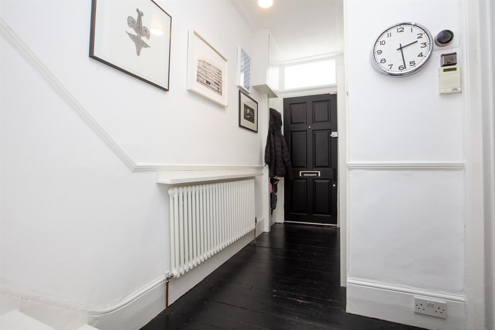House - Terraced For Sale in Warner Road, Camberwell, SE5 1063 view16