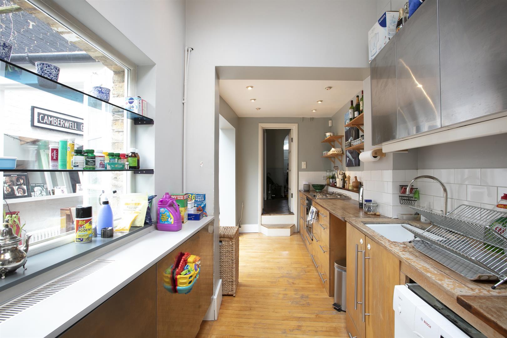 House - Terraced For Sale in Wells Way, Camberwell, SE5 891 view11