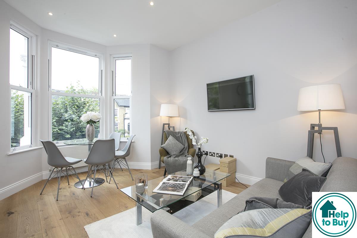 1 Bedroom Flat Available To Rent In In London Wooster Stock